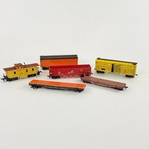 Vintage 6 Ho Scale Train Railroad Cars Union Pacific Caboose Trailer Freight Car